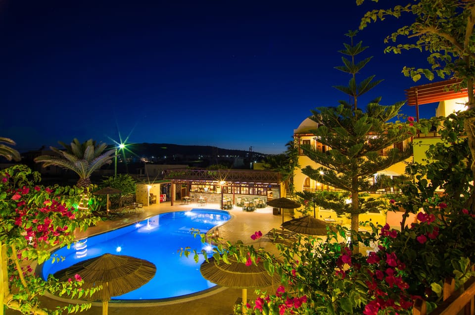 Seasonal outdoor pool, pool umbrellas, sun loungers