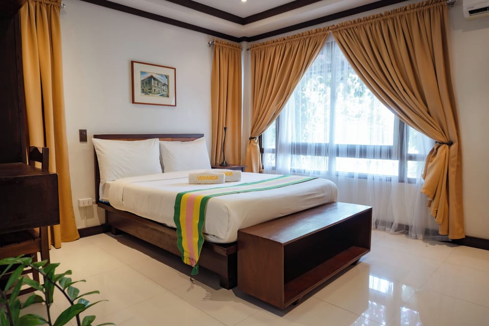 Lakeview Double | Desk, soundproofing, WiFi (free), bed sheets