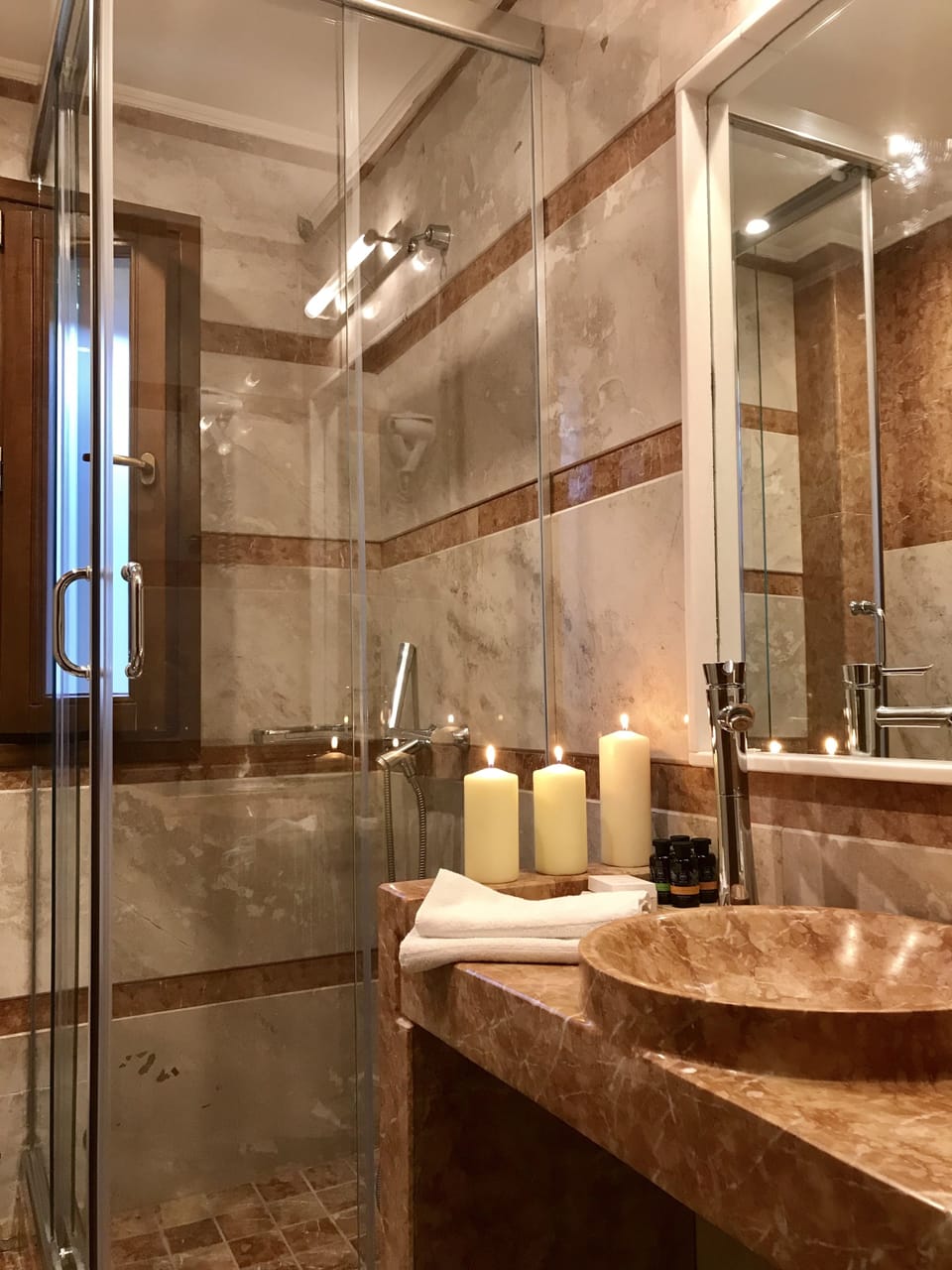 Shower, free toiletries, hair dryer, slippers