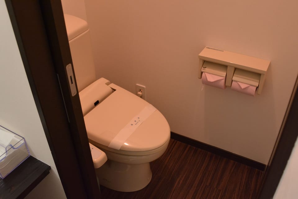 Japanese Style Room, Shared Bathroom | Bathroom | Free toiletries, hair dryer, slippers, bidet