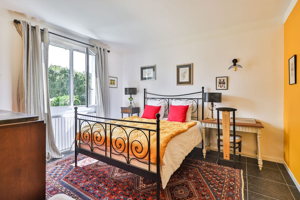 Double Room (Jaune) | Premium bedding, Tempur-Pedic beds, individually decorated