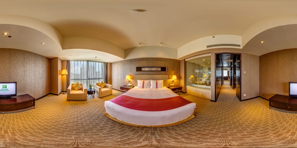 Suite, 1 Bedroom (Lounge Access) | Living room | Flat-screen TV