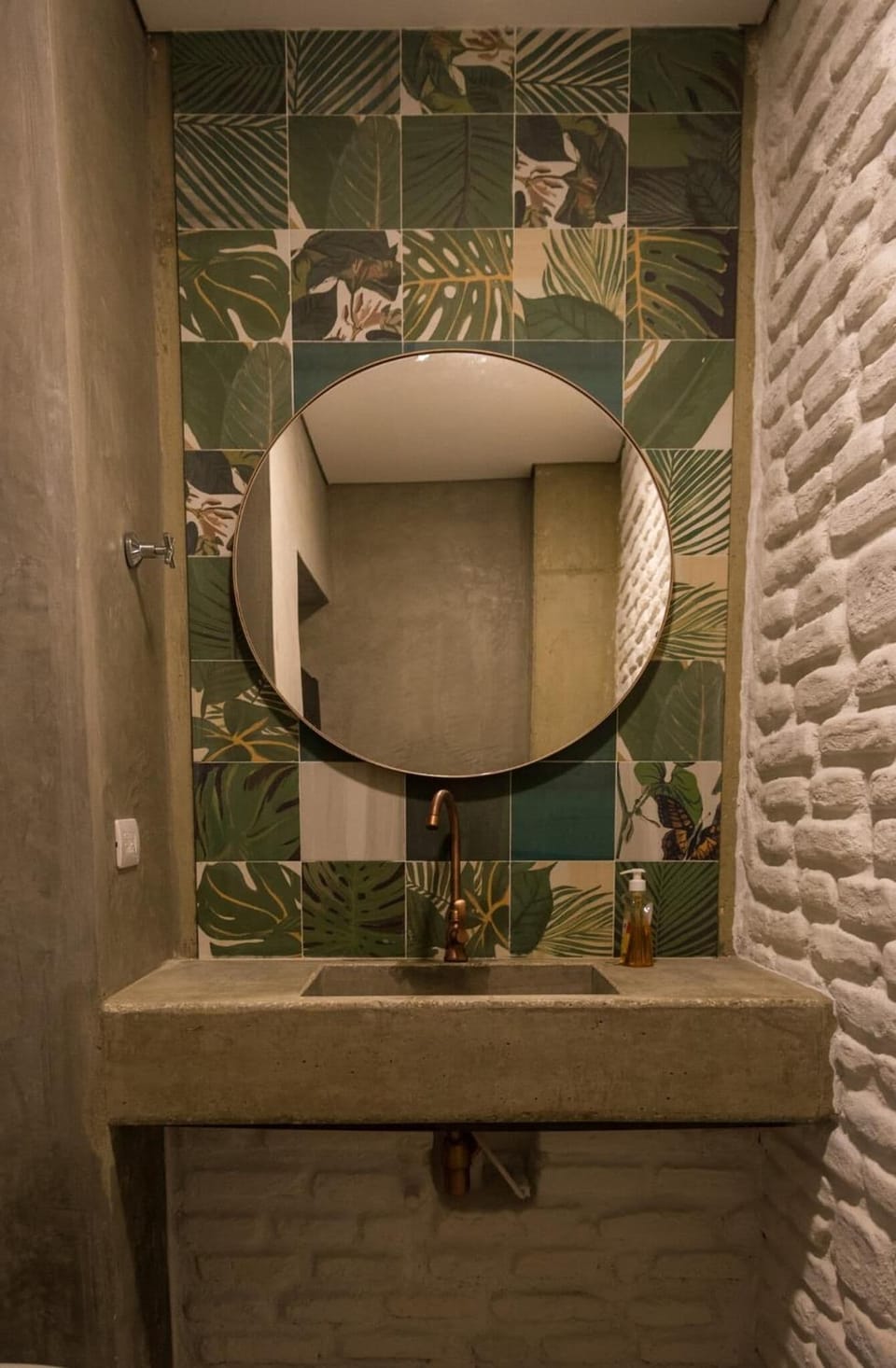 Shower, hair dryer (on request), towels