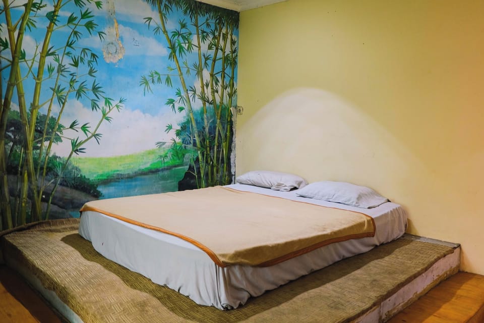 Superior Room | Premium bedding, free WiFi, bed sheets