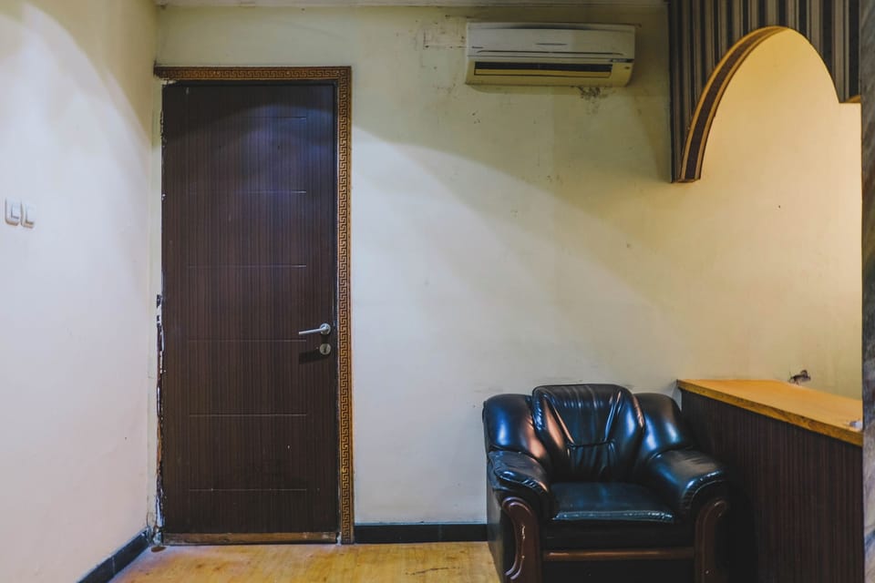 Superior Room | Premium bedding, free WiFi, bed sheets