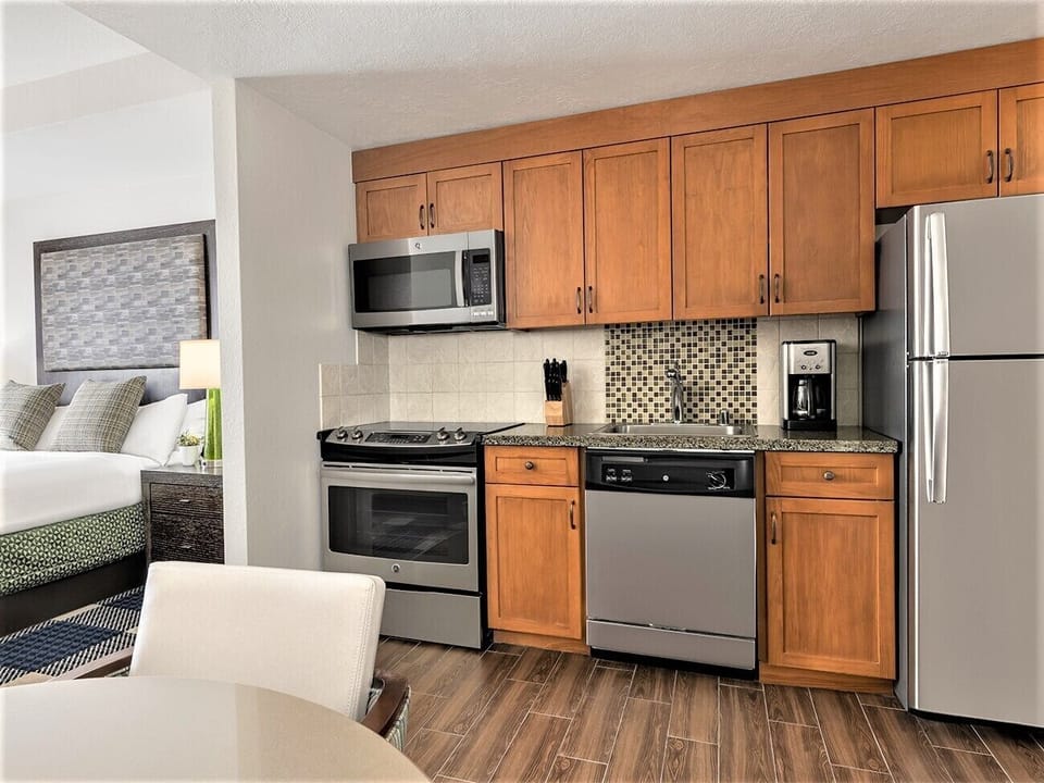 Fully equipped kitchen