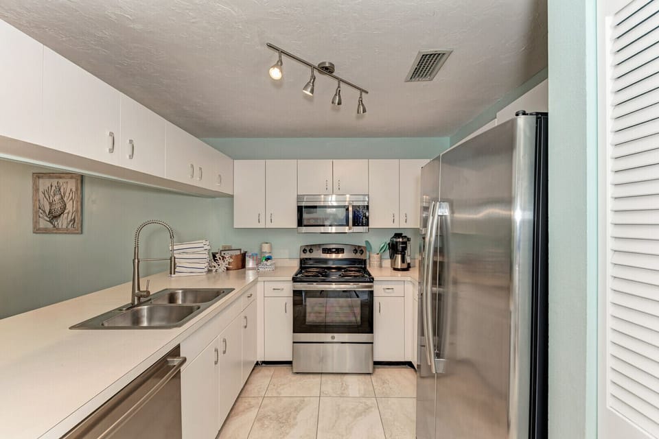 Island Serenity kitchen view from doorway