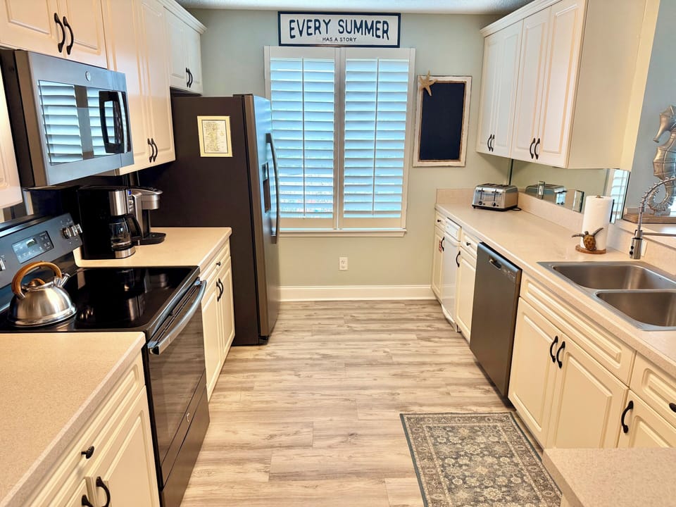 Fully stocked kitchen for when you want to eat at home.