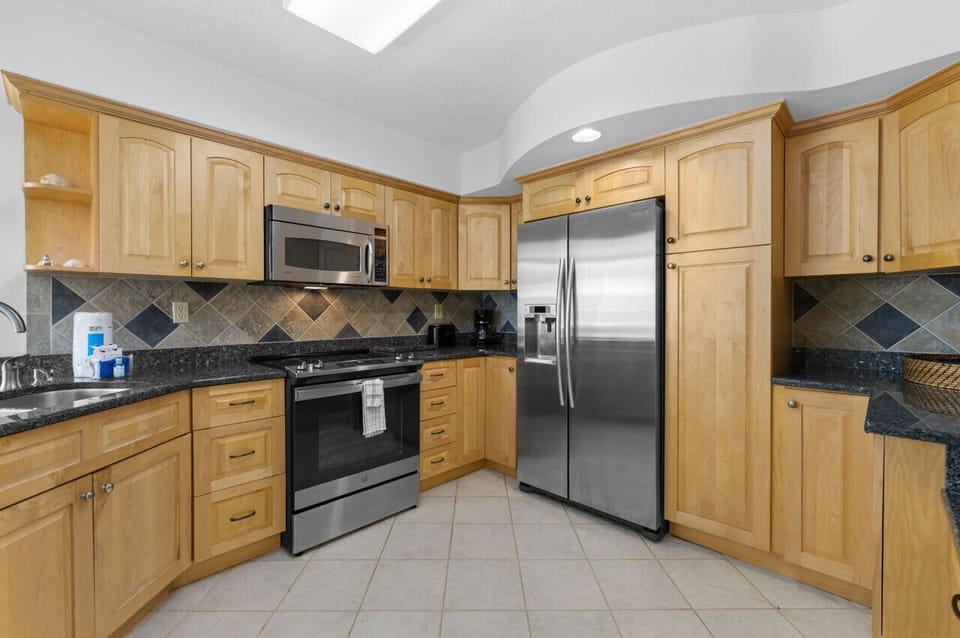 Spacious Kitchen