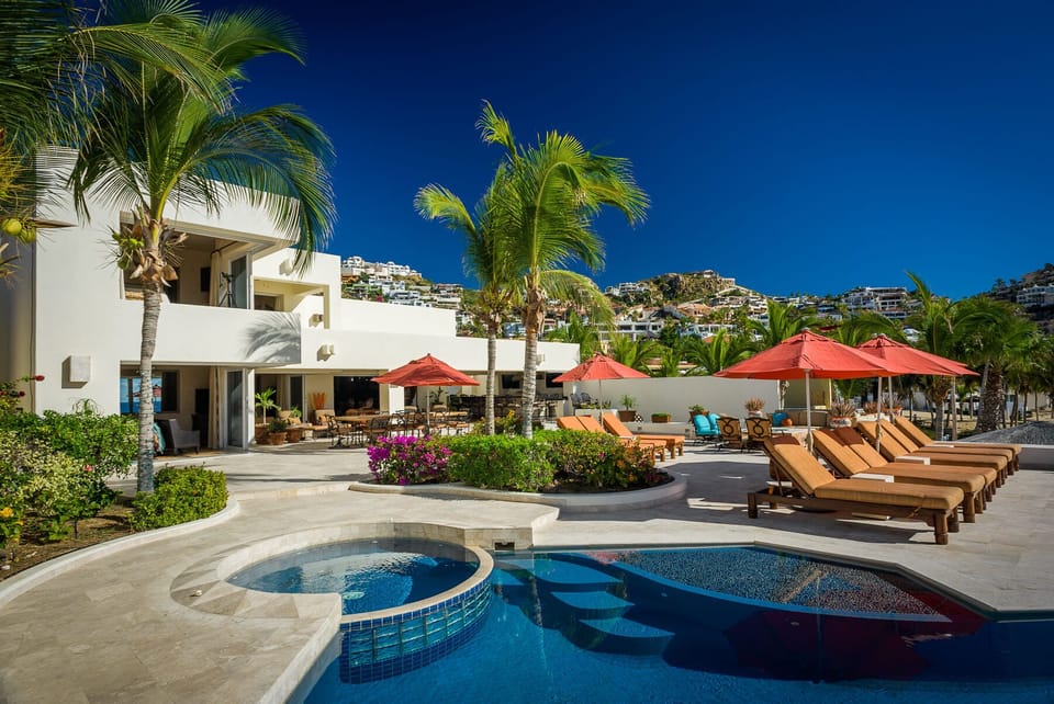 Spend yours days near the pool or unwind with a relaxing soak in the Jacuzzi
