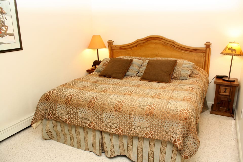 Bedroom - Bedroom