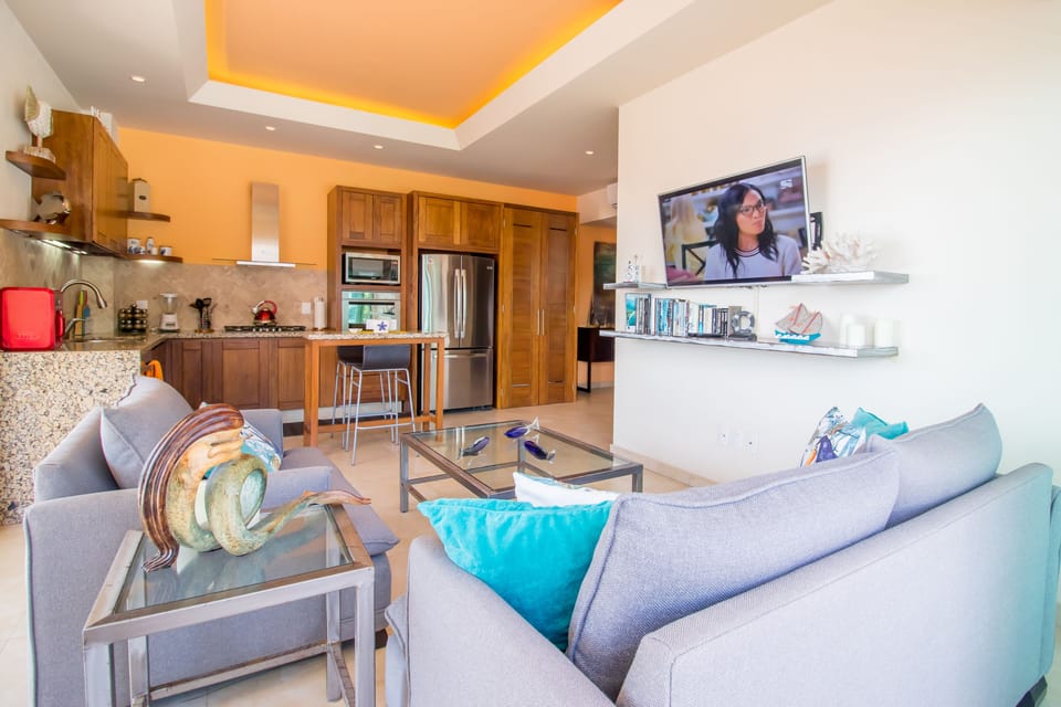 Condo - Image 7