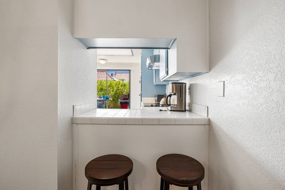 Seating for Two at Kitchen Counter