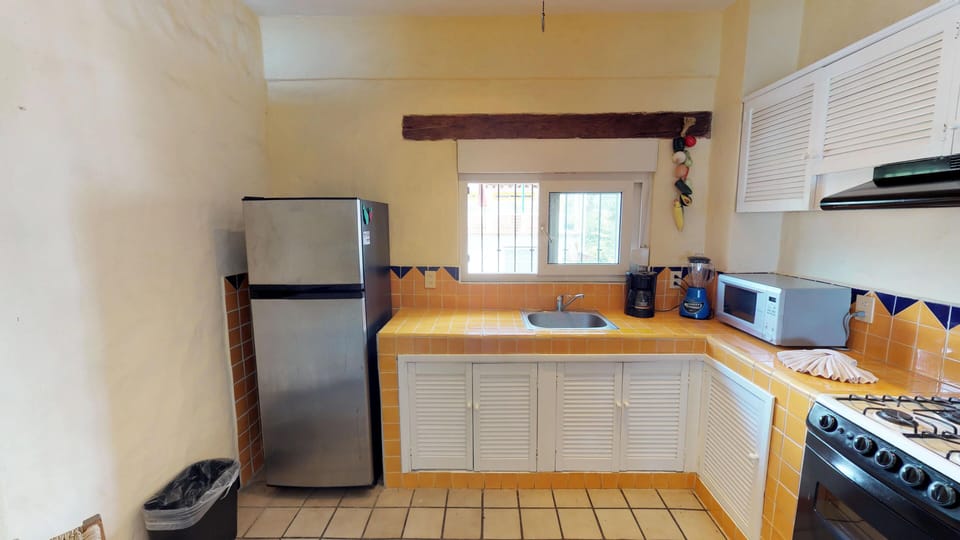 Condo - Image 14