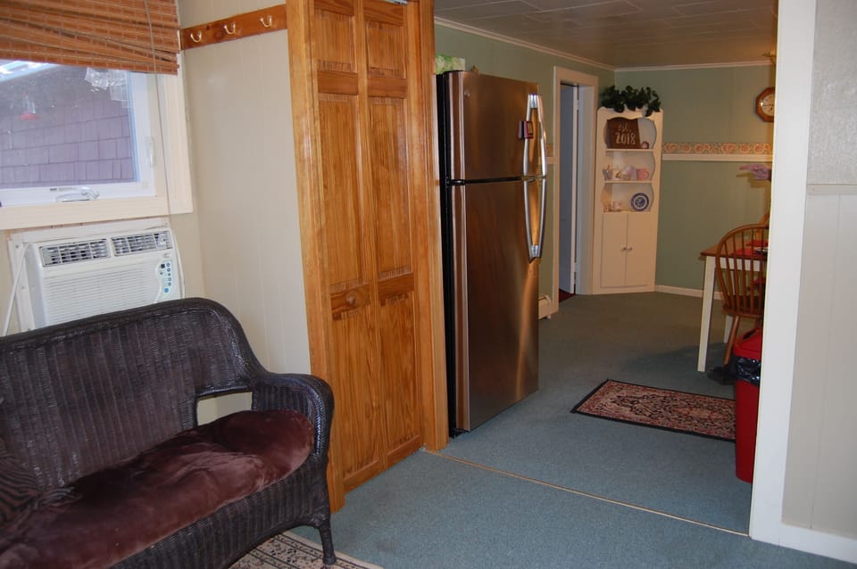 entry leading into Kitchen 
