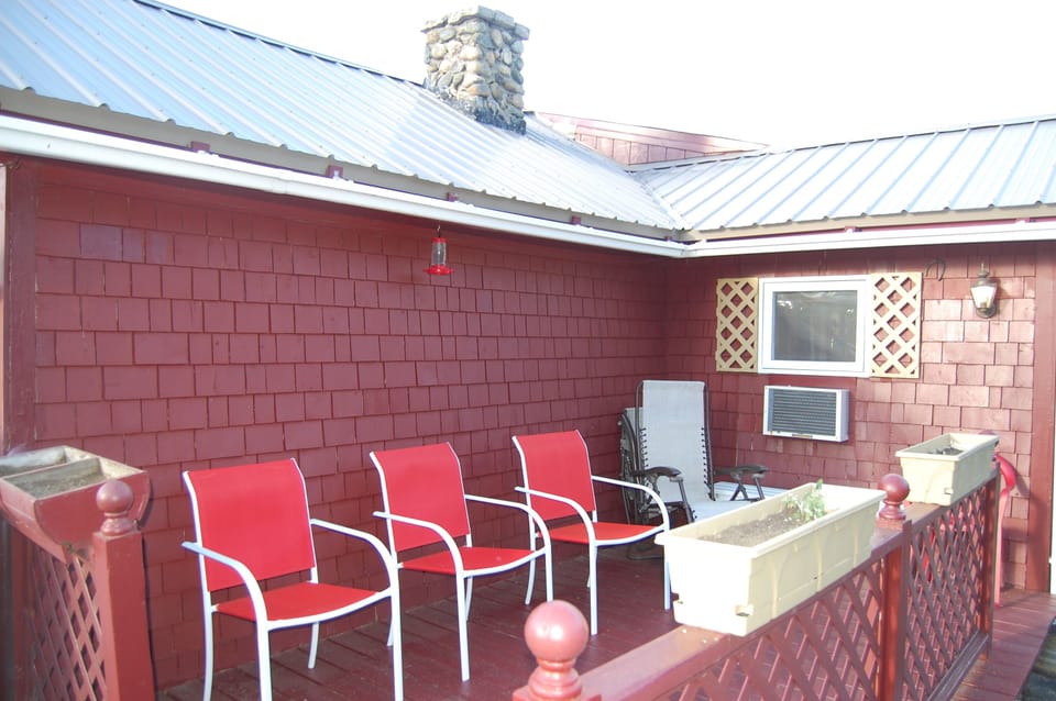 Side deck 