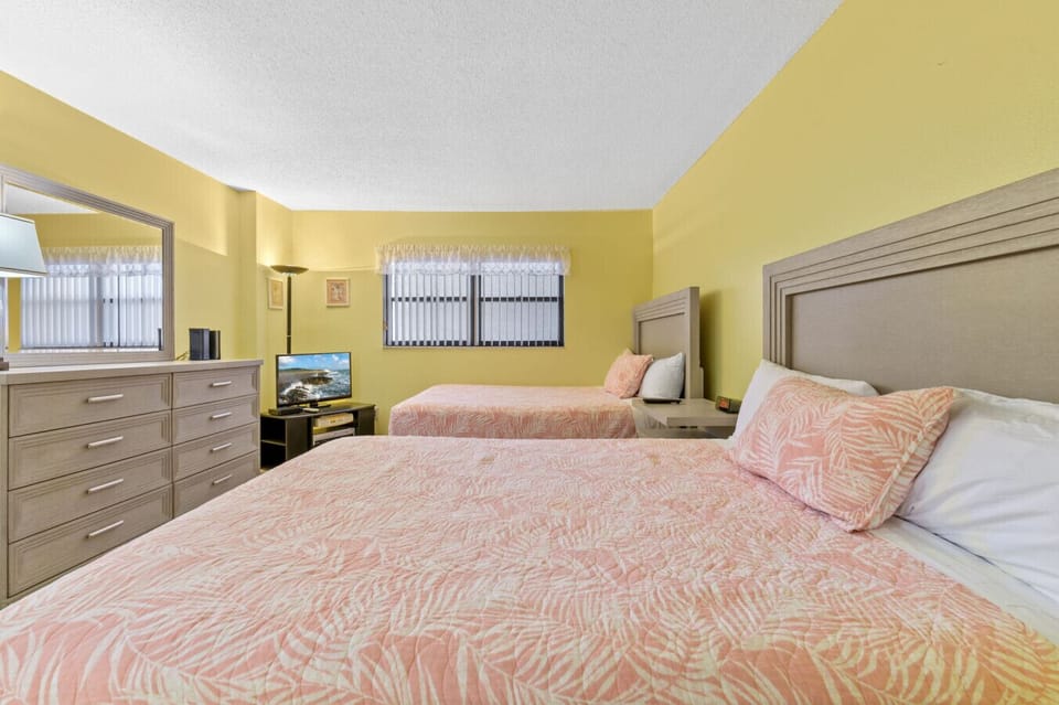 Bedroom with Two Queen Beds