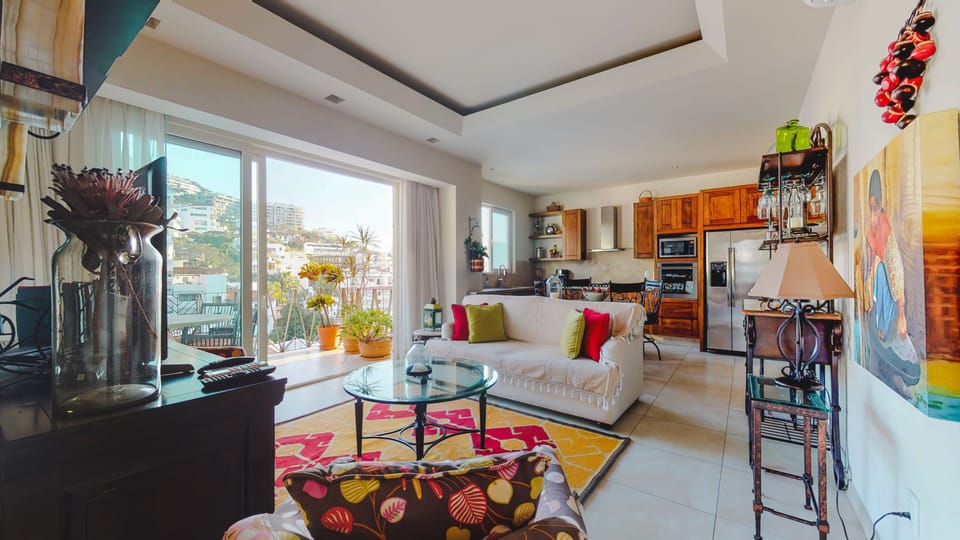 Condo - Image 9