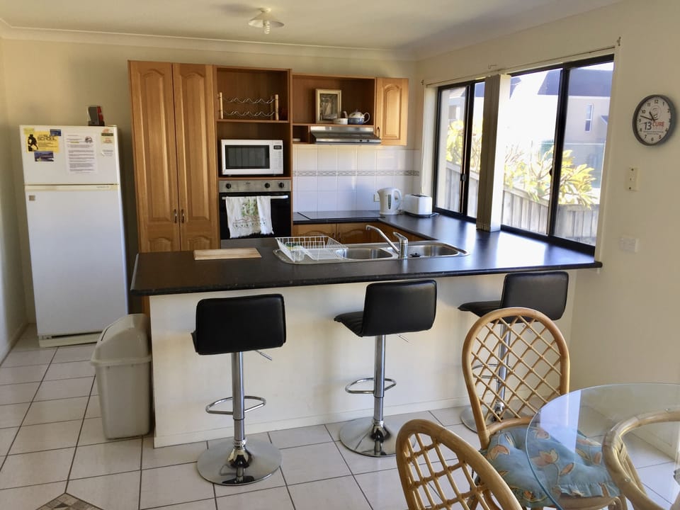 Kitchen /Dining