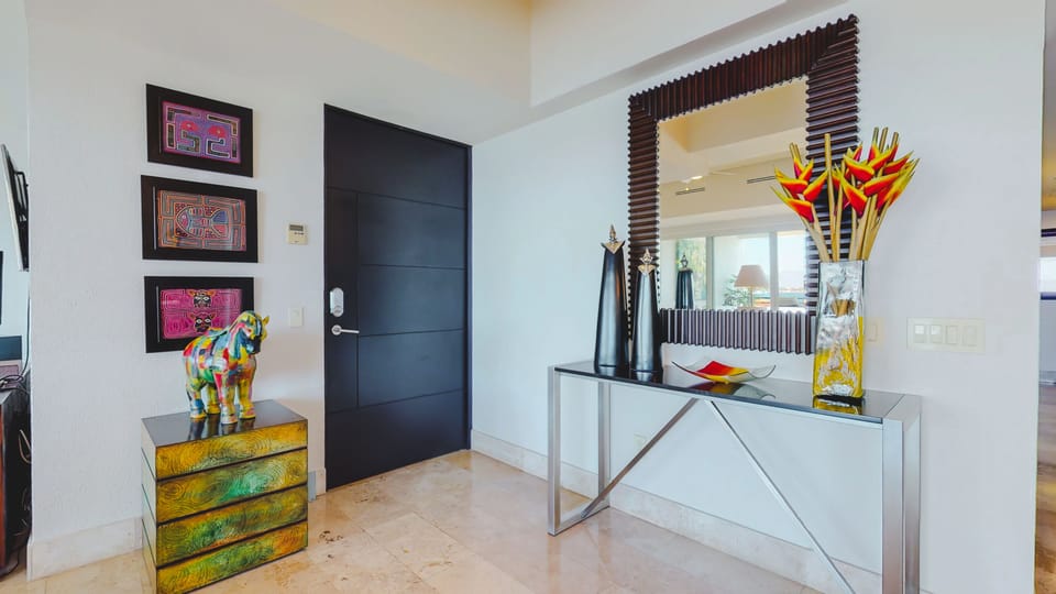 Condo - Image 18
