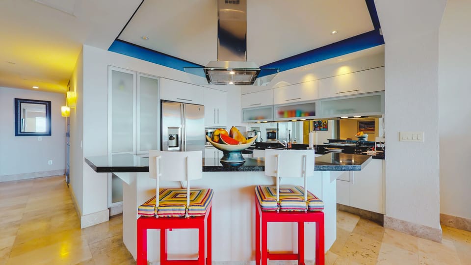 Condo - Image 15