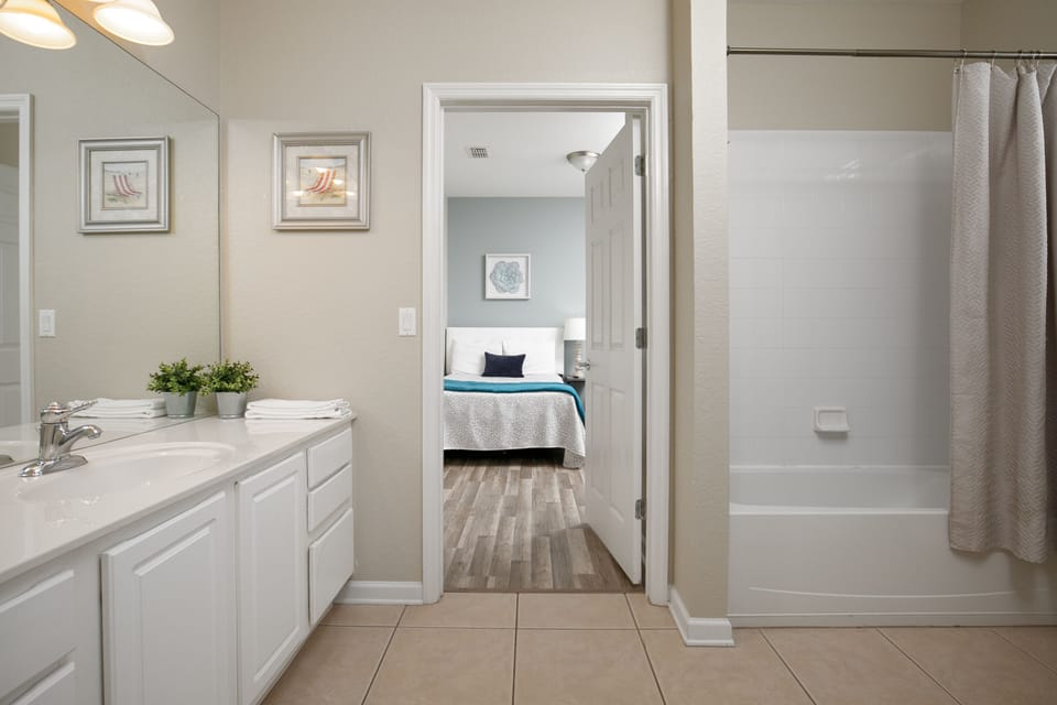 2nd Bathroom