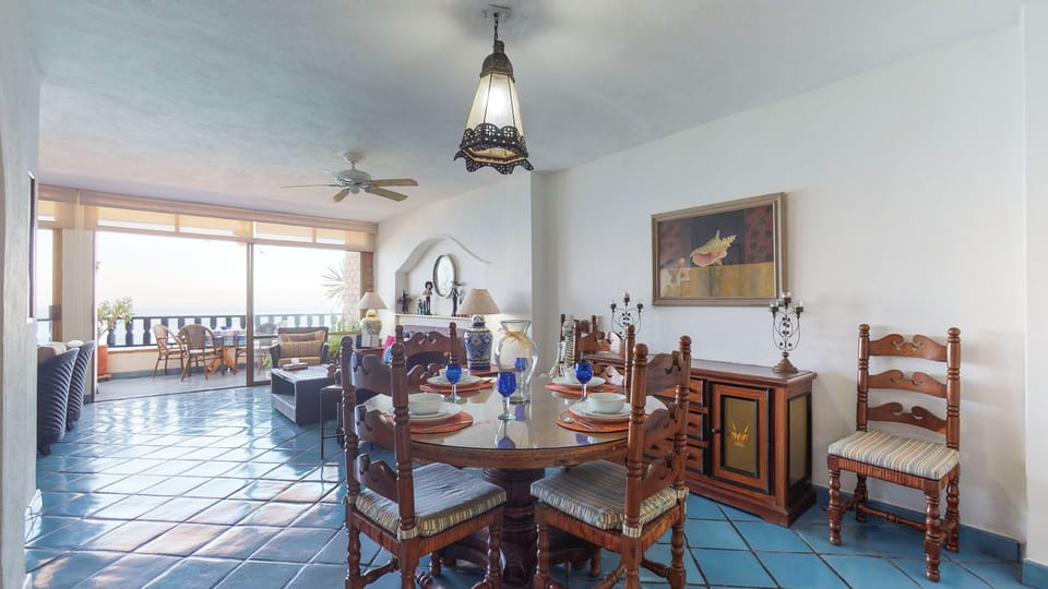 Condo - Image 12