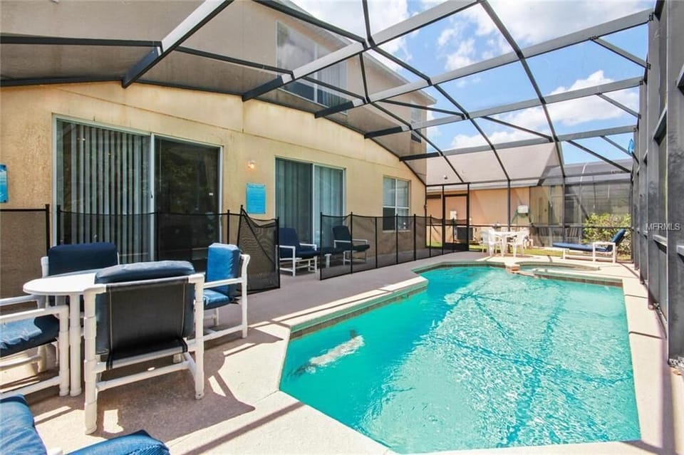 Pool 155 Castaway.jpg