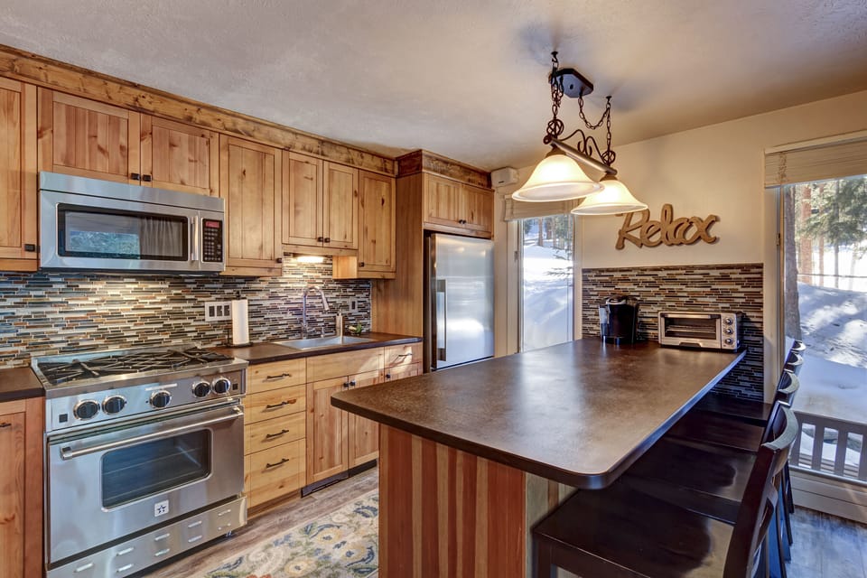 Kitchen with 5 Star range and all you need for a gourmet meal