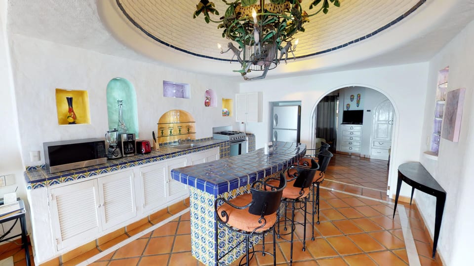 Penthouse - Image 11