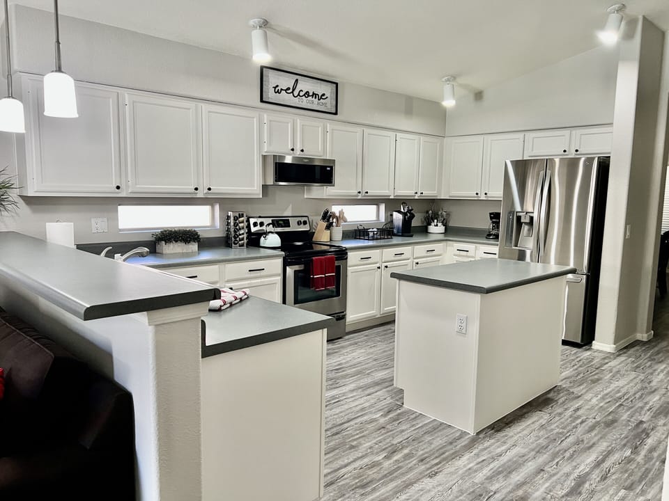 Newly Remodeled Kitchen
