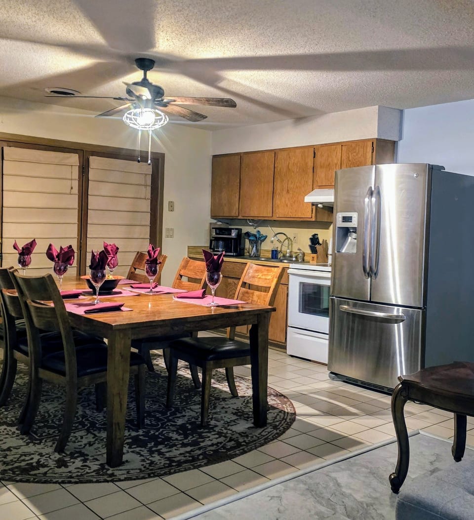 large group dinner - no problem 