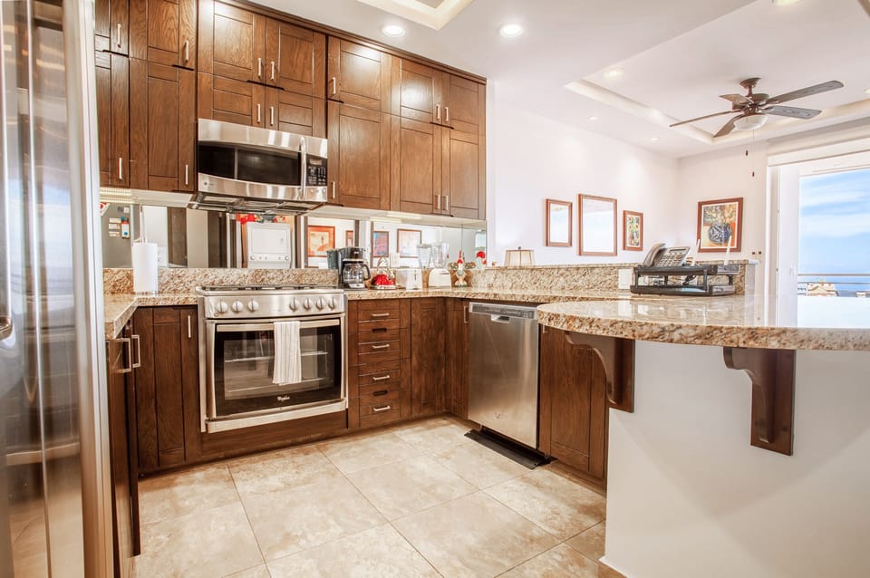 Condo - Image 10