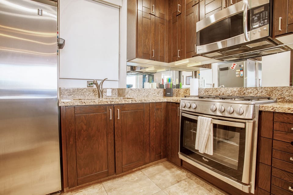 Condo - Image 12