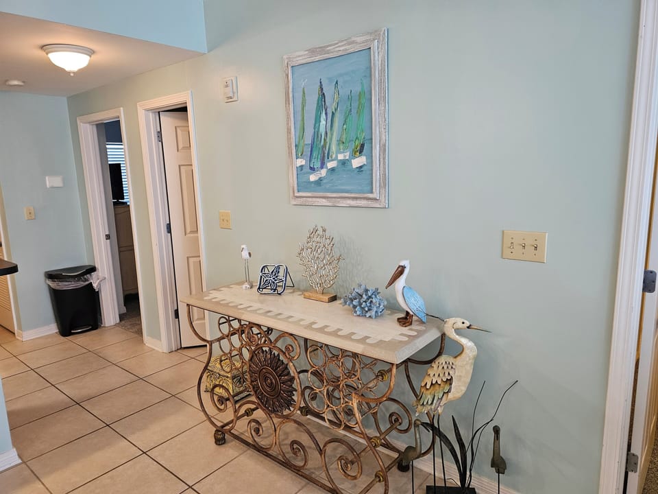 Dining area - side table