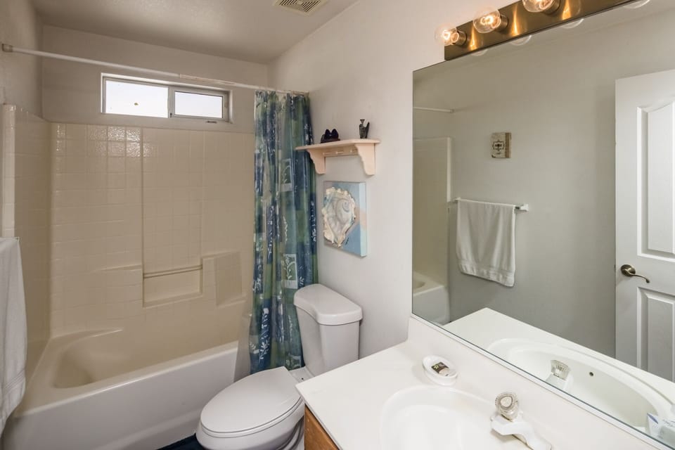 2nd Full Bathroom 