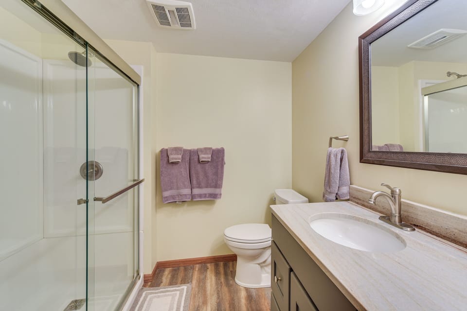 Full Bathroom