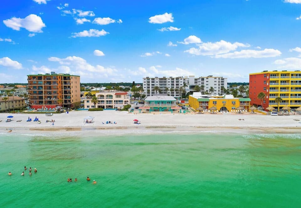 Aerial View of Sea Rocket Beachfront Vacation Rentals Along the Beautiful Gulf of Mexico