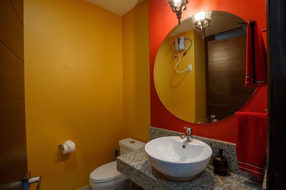 Condo - Image 12