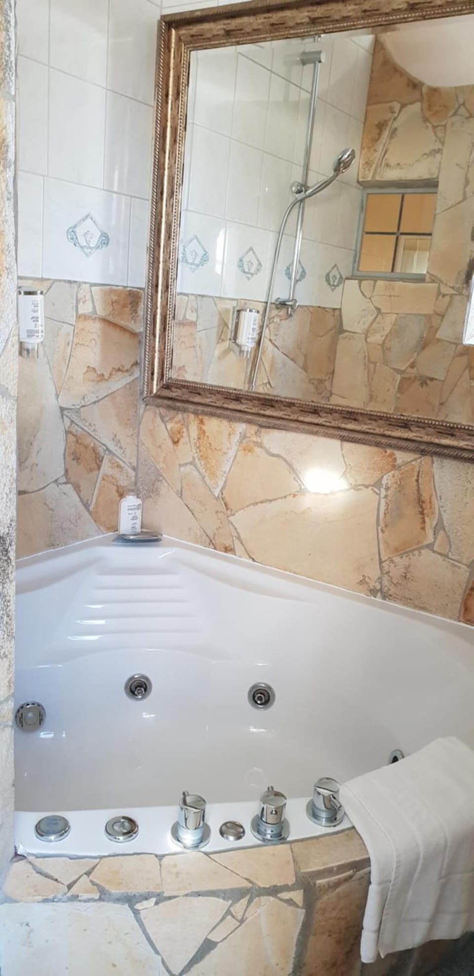 Deep soaking tub, rainfall showerhead, free toiletries, hair dryer