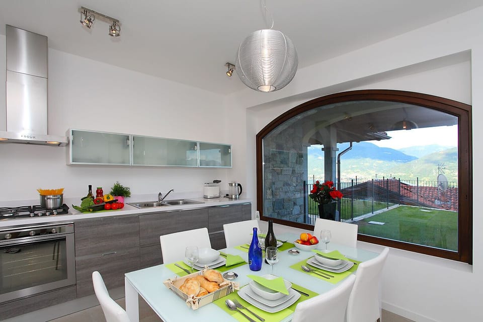 Kitchen and dining area