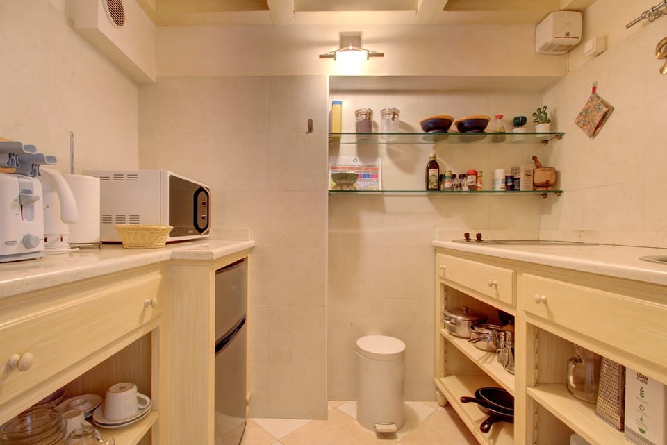 kitchenette