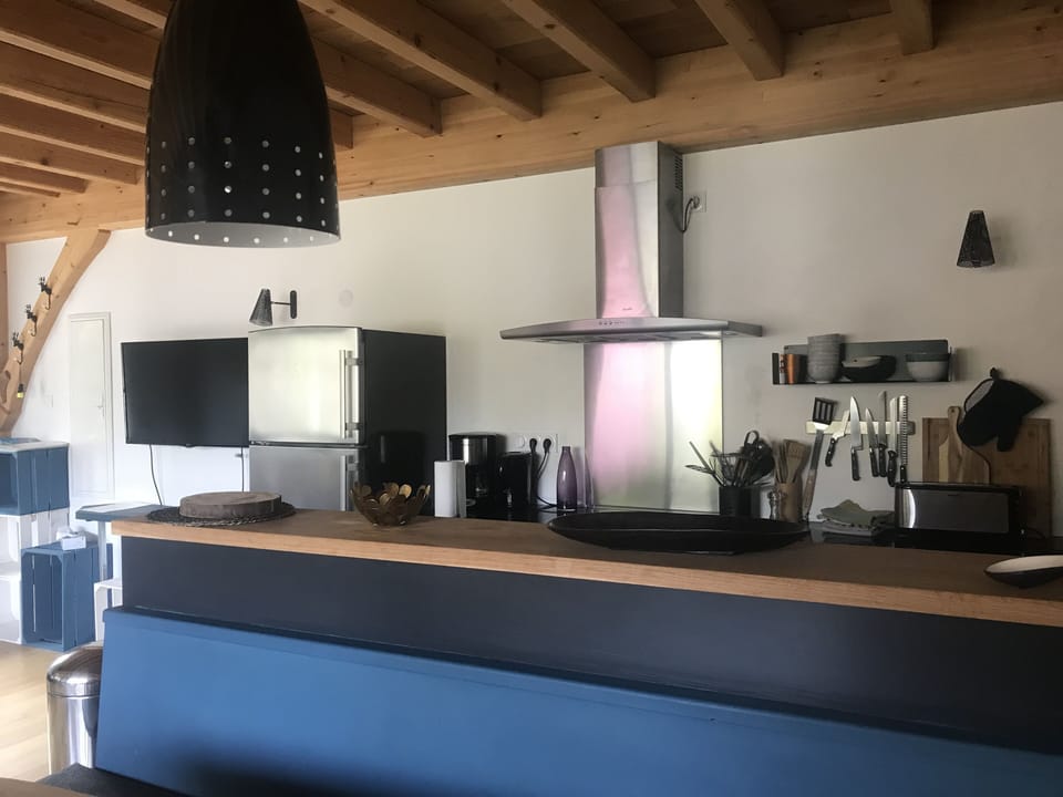 4-star gite, sleeps 6 in the Ossau valley. Wooded park with Nordic bath! Chalet in Nouvelle-Aquitaine