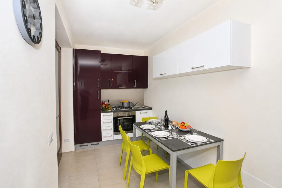 Kitchen and dining area