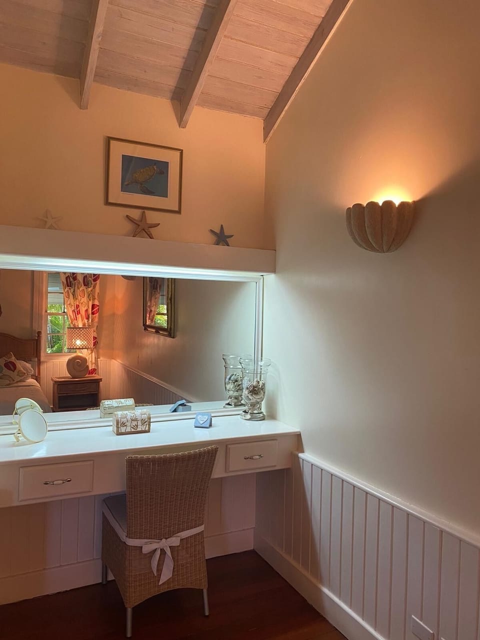 Dressing table hairdryers provided. Good lighting.