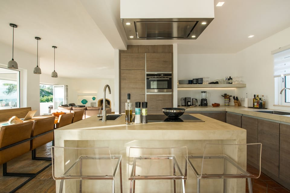 Kitchen (with all equipments)