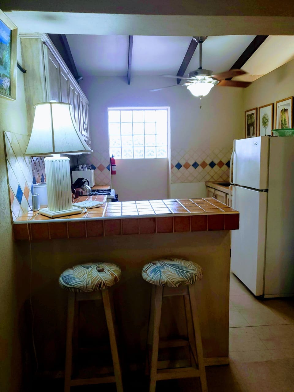 Breakfast bar