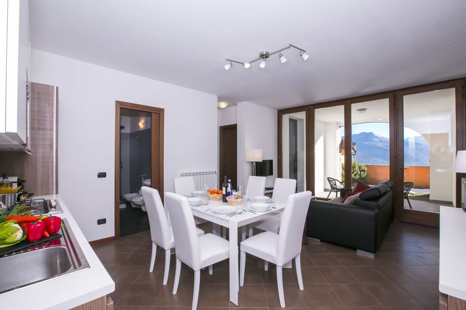Kitchen and dining area