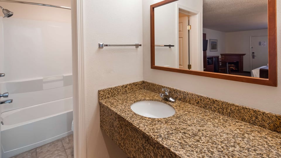 Best Western Buffalo Ridge Inn Hotel in Custer