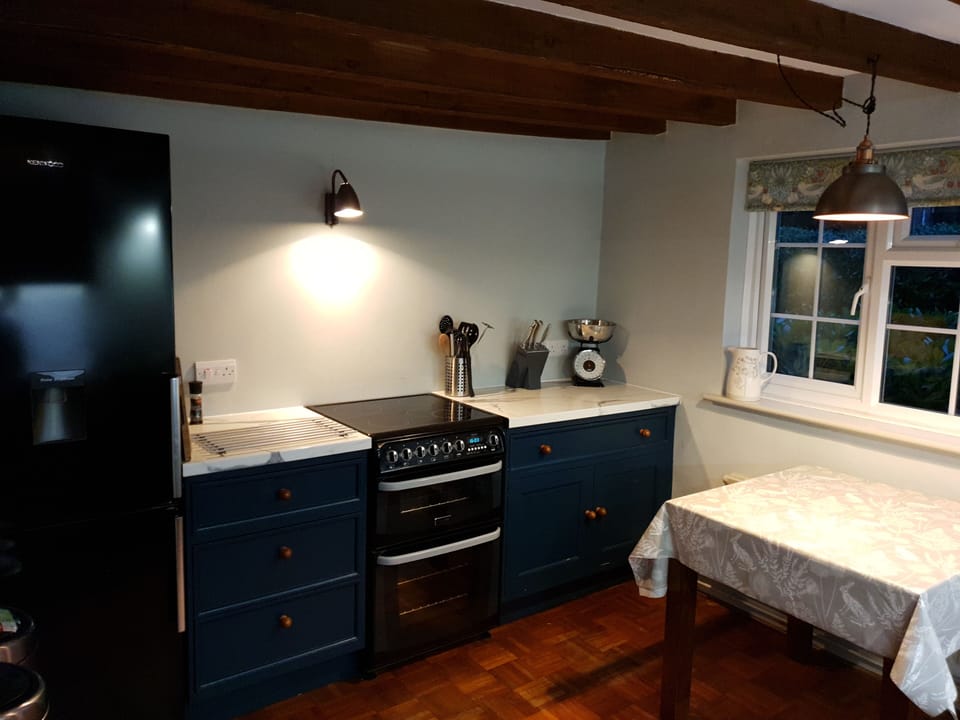 The 2nd kitchen with dishwasher,  fridge/freezer, washer/dryer, microwave, etc
